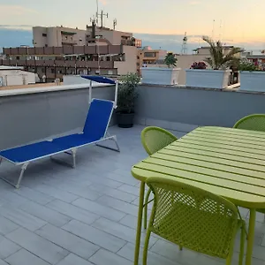 Attico Con Terrazza A , Bari Italie